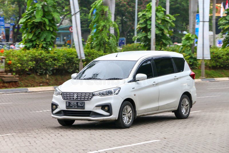 Best Taxi Service from Delhi to Agra